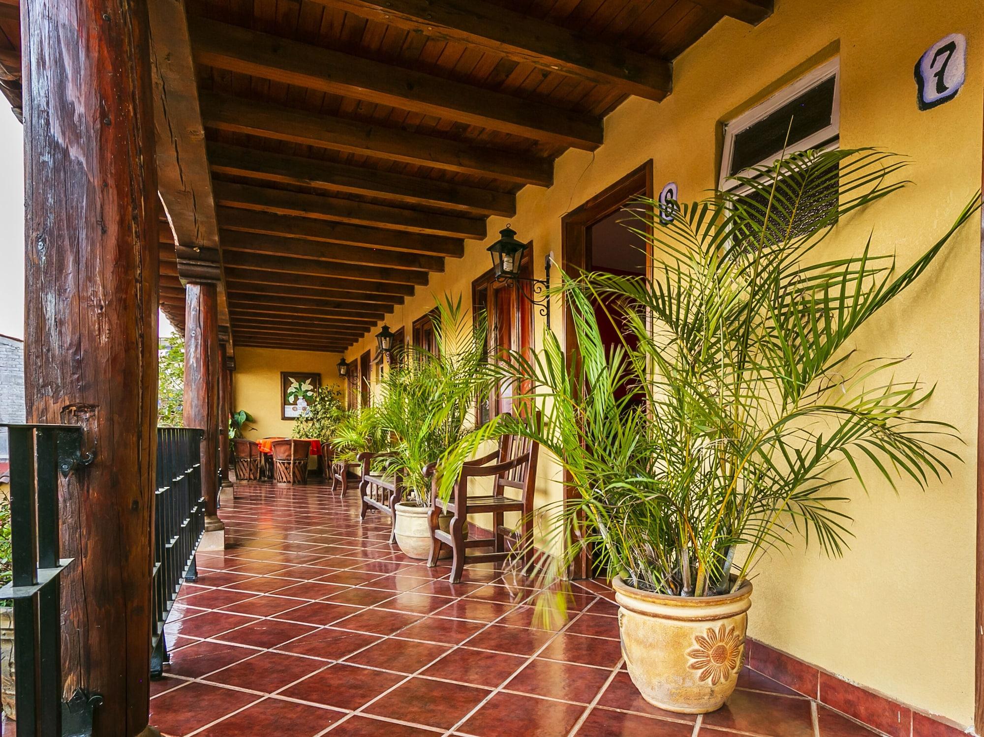 Varios OYO Posada De Los Angeles, Pátzcuaro