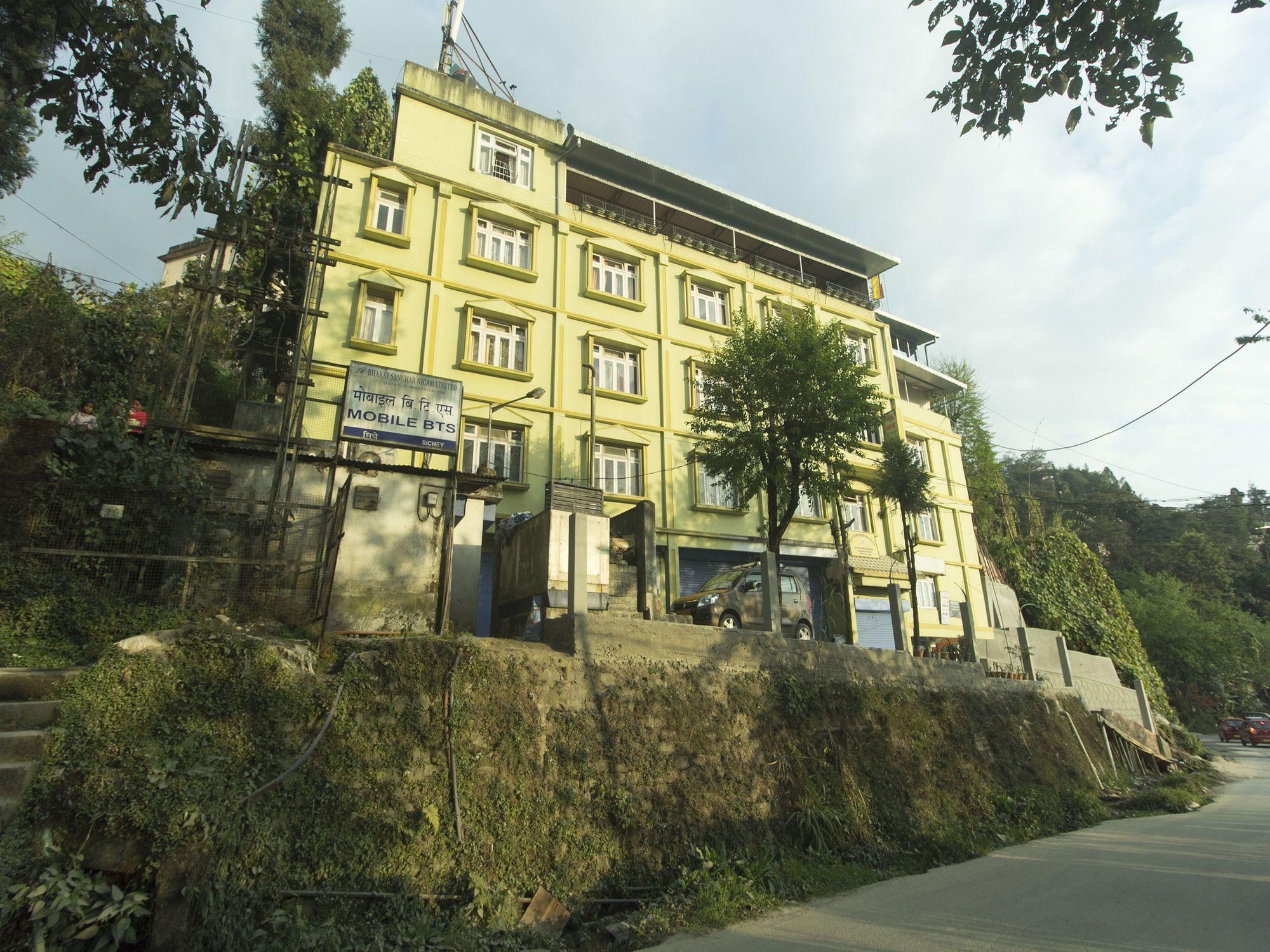 Vista Exterior OYO 10586 Hotel Tulip Residency