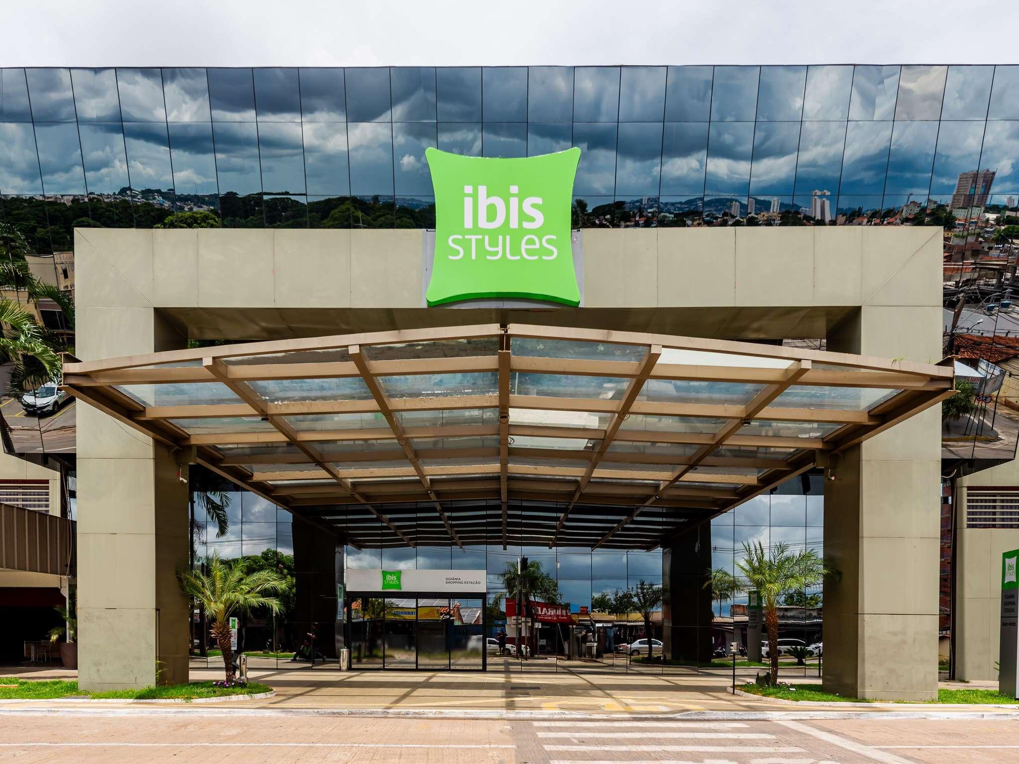 Vista Exterior Ibis Styles Goiânia Station Mall