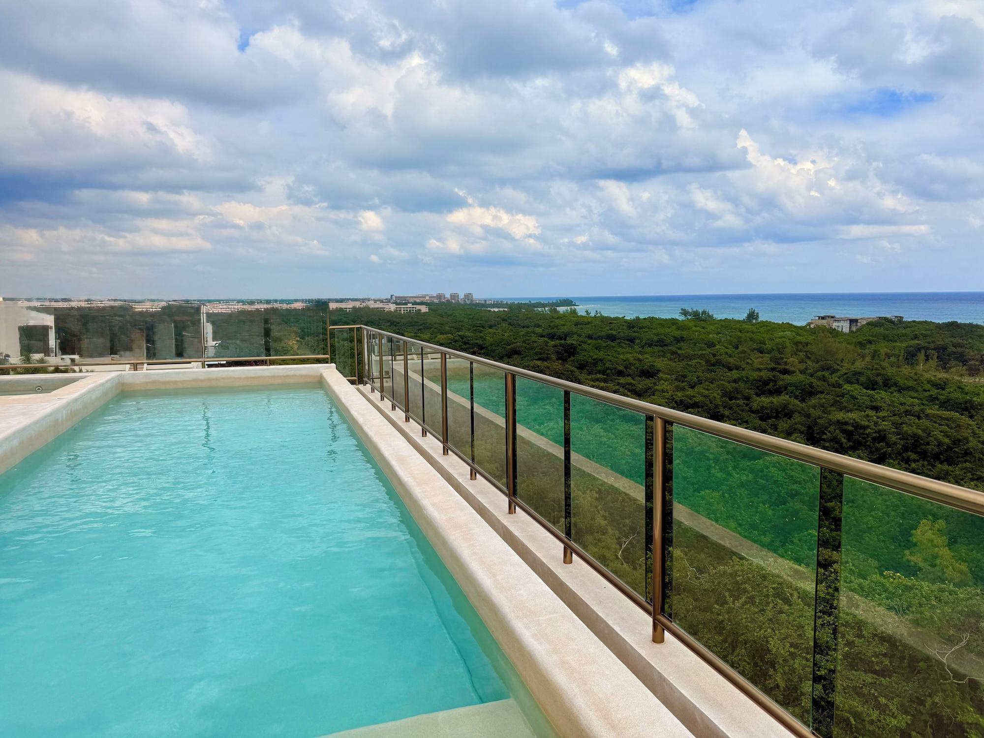 Varios Hotel 56 Zuna