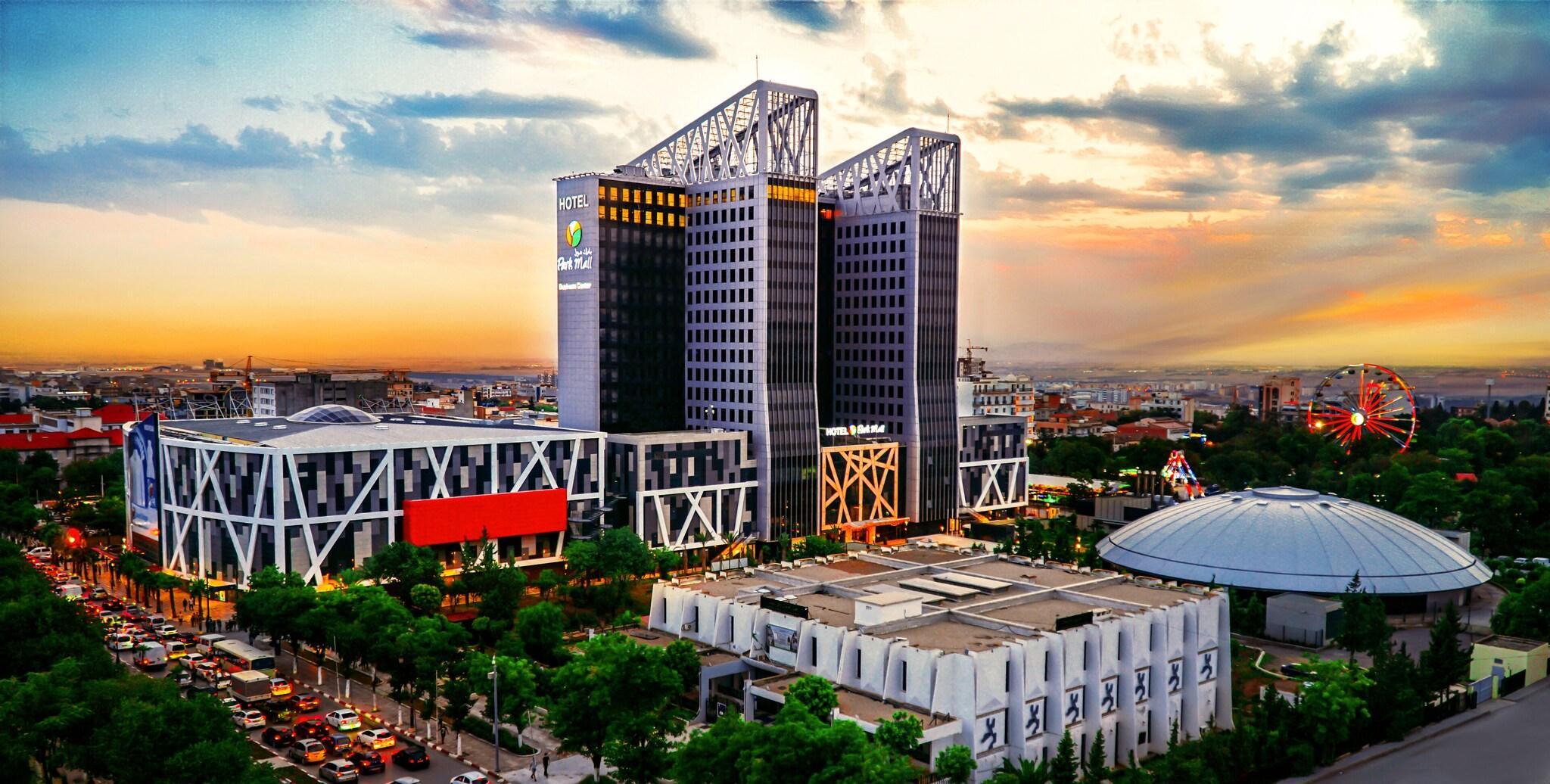 Vista Exterior Park Mall Hotel & Conference Center