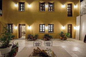 Alojamiento - SPANISH KNIGHTS INN