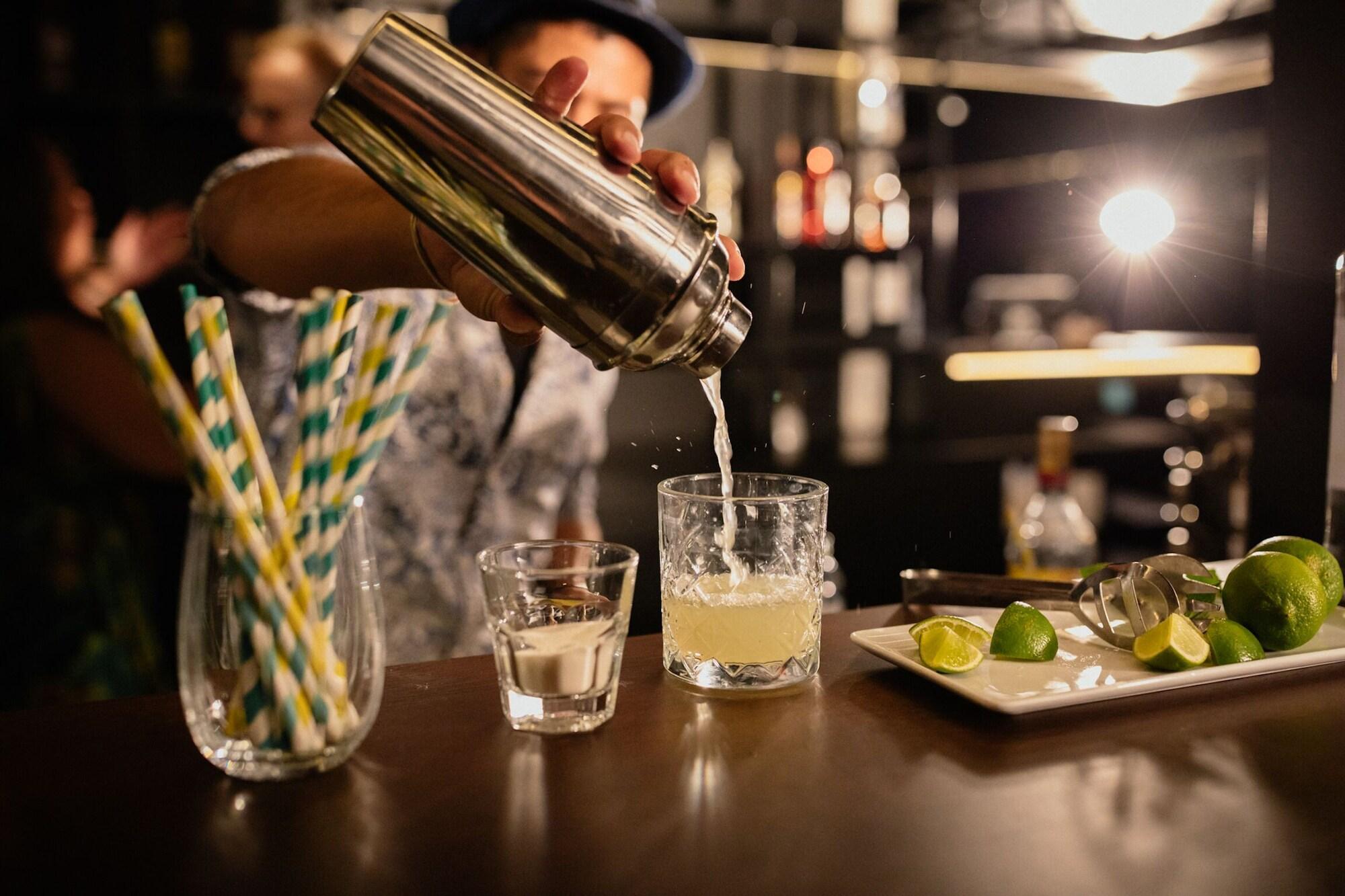 Bar/Salón Rioca Frankfurt Posto 7