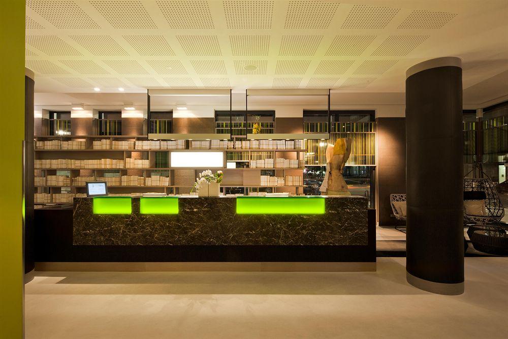 Bar/Salón Hotel Indigo Berlin – Alexanderplatz