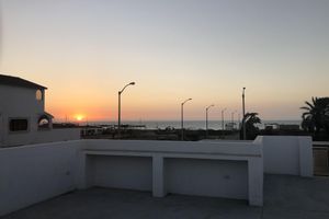 Alojamiento - New House by The Beach