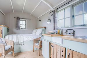 Alquiler Vacacional - Haven View - 1 Bed Shepherds Hut - St Ishmael's