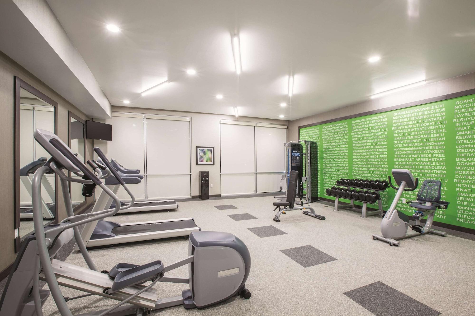 Gimnasio La Quinta Inn & Suites by Wyndham Tulsa Broken Arrow