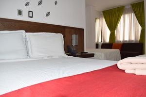 Alojamiento - Ayenda 4 Estaciones