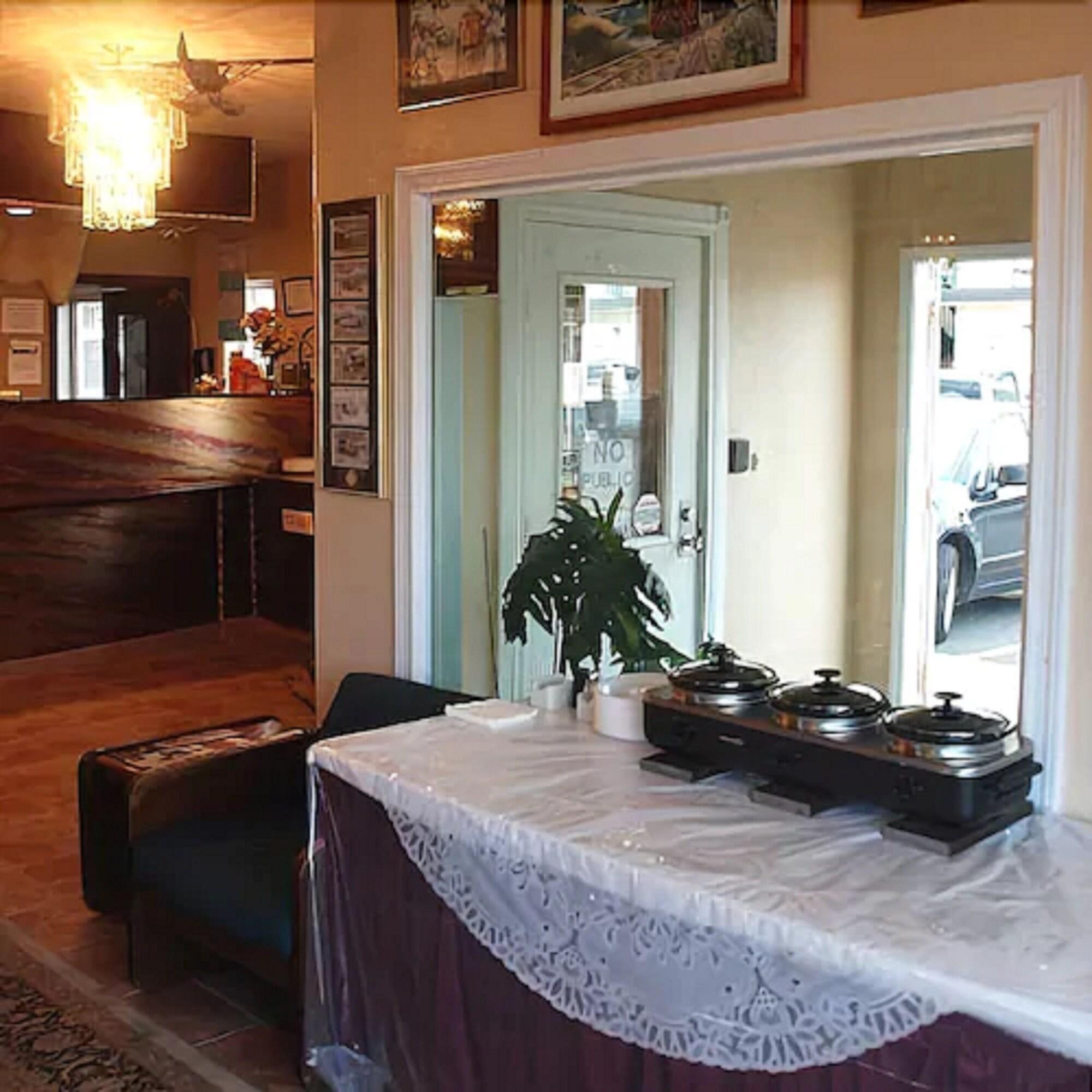 Restaurant Merrill Field Inn