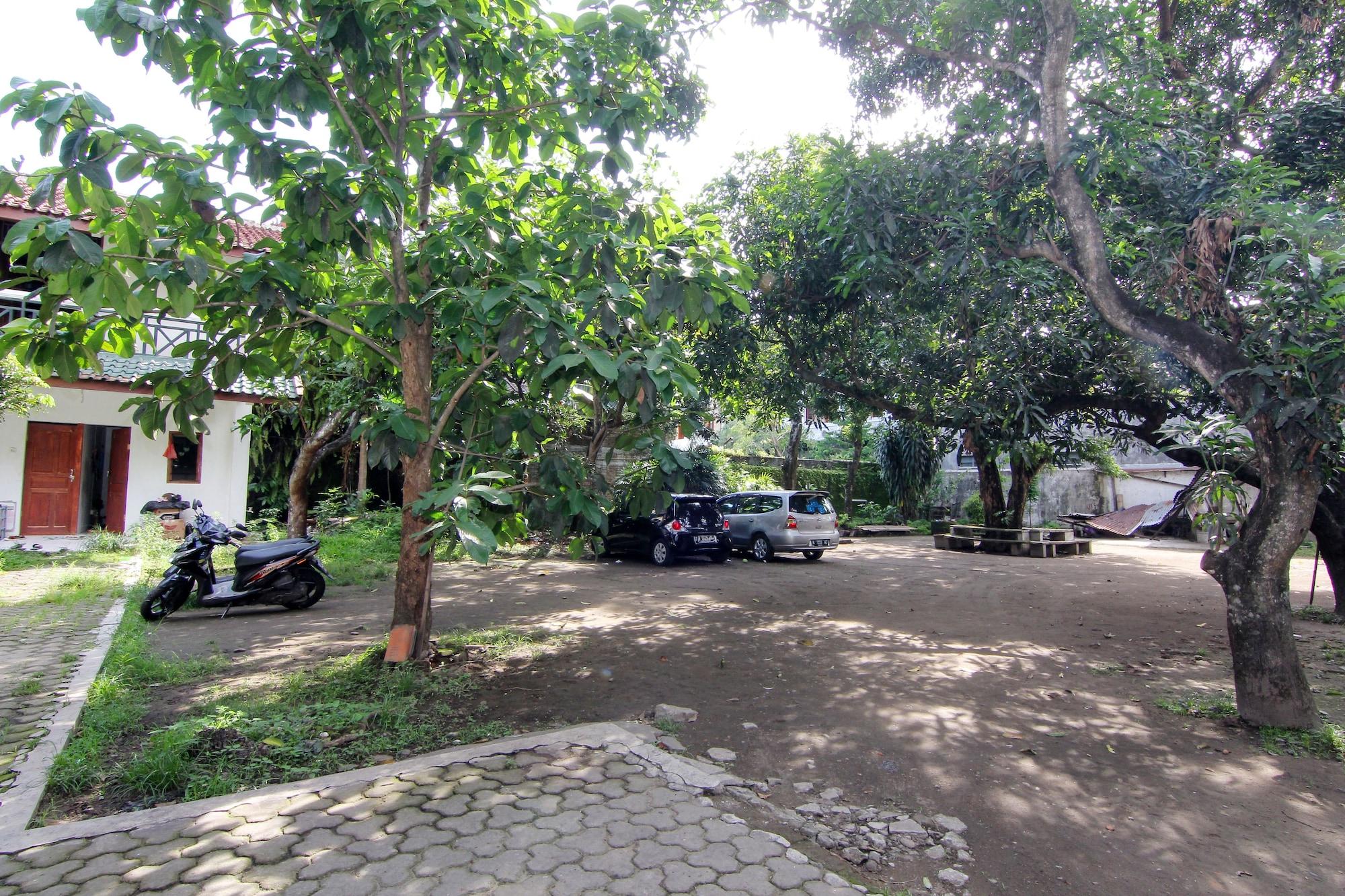 Vista Exterior Arjuna 31 Homestay