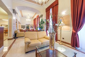 Alojamiento - Strozzi Palace Hotel