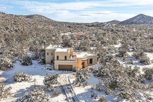 Alquiler Vacacional - Pet-friendly Santa Fe Home w/ Balcony Near Trails!