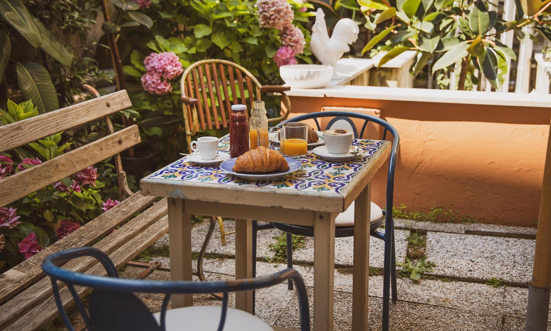 Vista Exterior Hotel Regina Adelaide