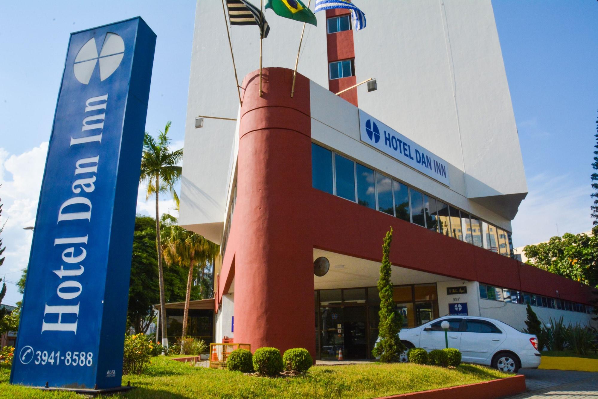 Vista Exterior Hotel Dan Inn São José dos Campos