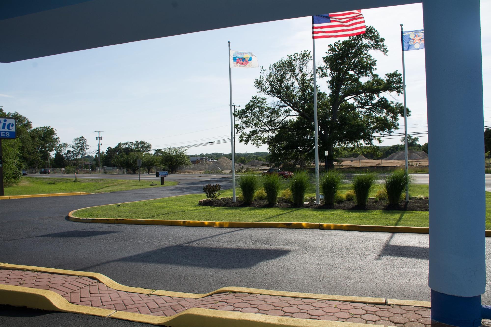 Vista Exterior Atlantic Inn & Suites