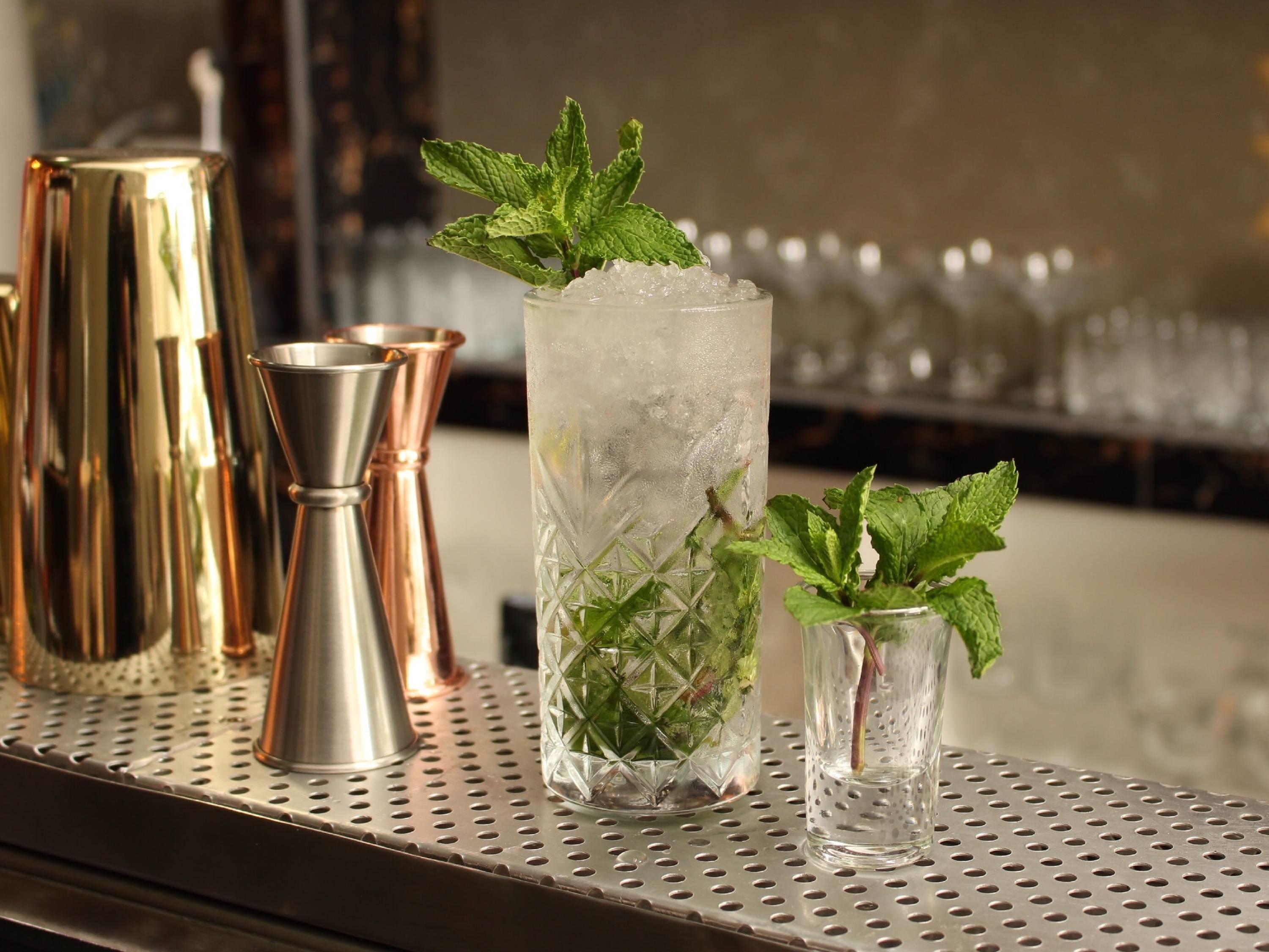 Bar/Salón Novotel Arica