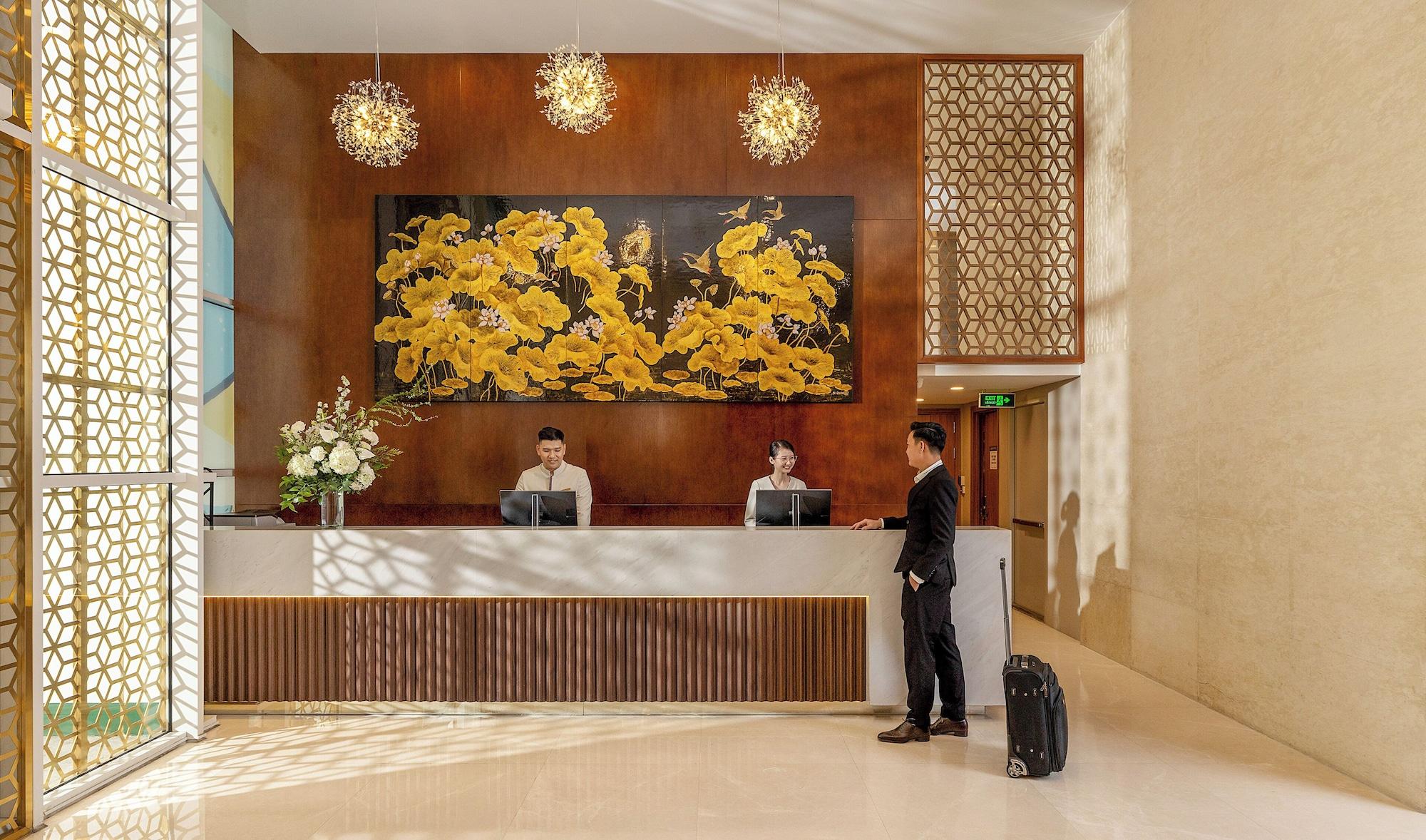 Vista Lobby T-Ritz Saigon Hotel & Apartment
