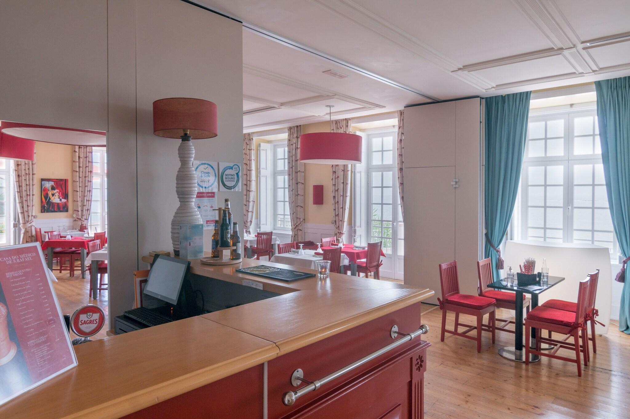 Bar/Salón Casa do Médico de São Rafael