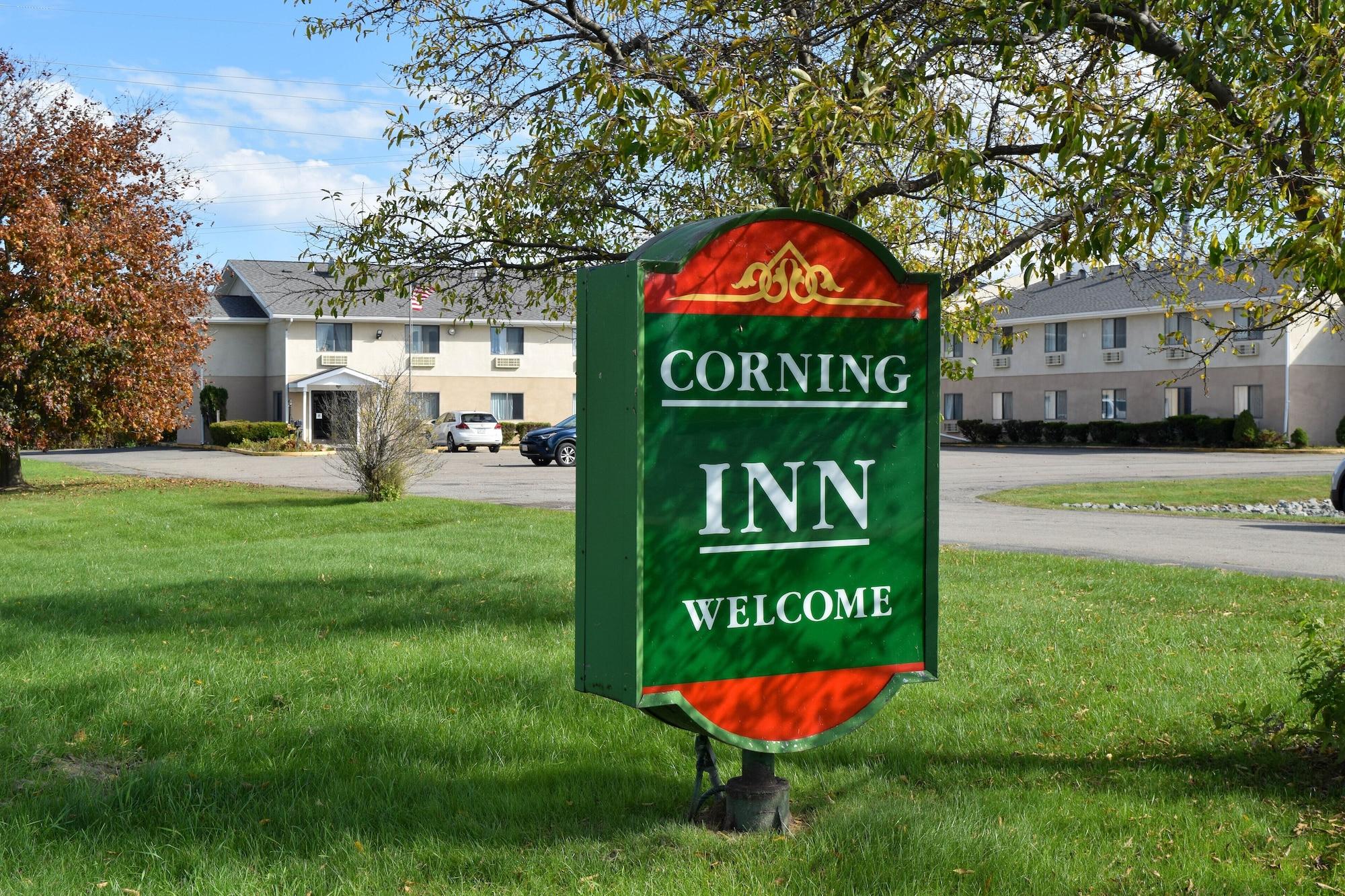 Vista Exterior Corning Inn