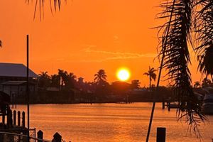 Alquiler Vacacional - *Cozy 2 BR * Waterfront home with Heated Pool