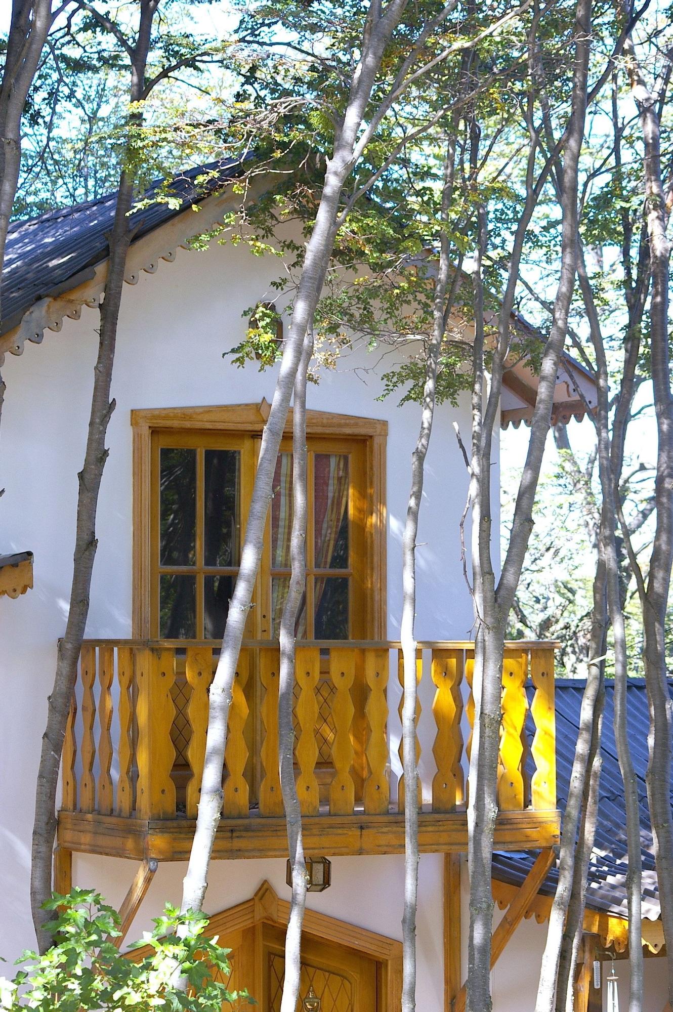 Vista Exterior Familia Piatti Suites