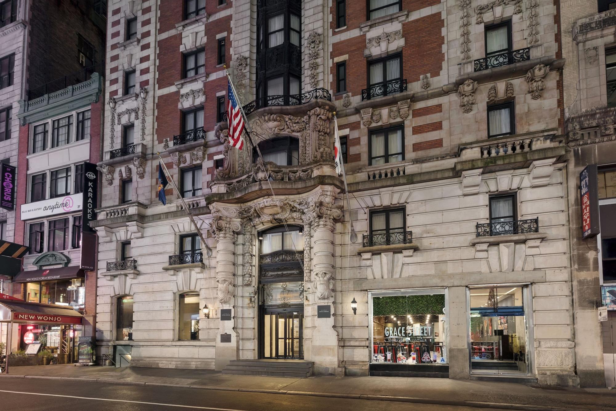Varios The Hotel @ Fifth Avenue