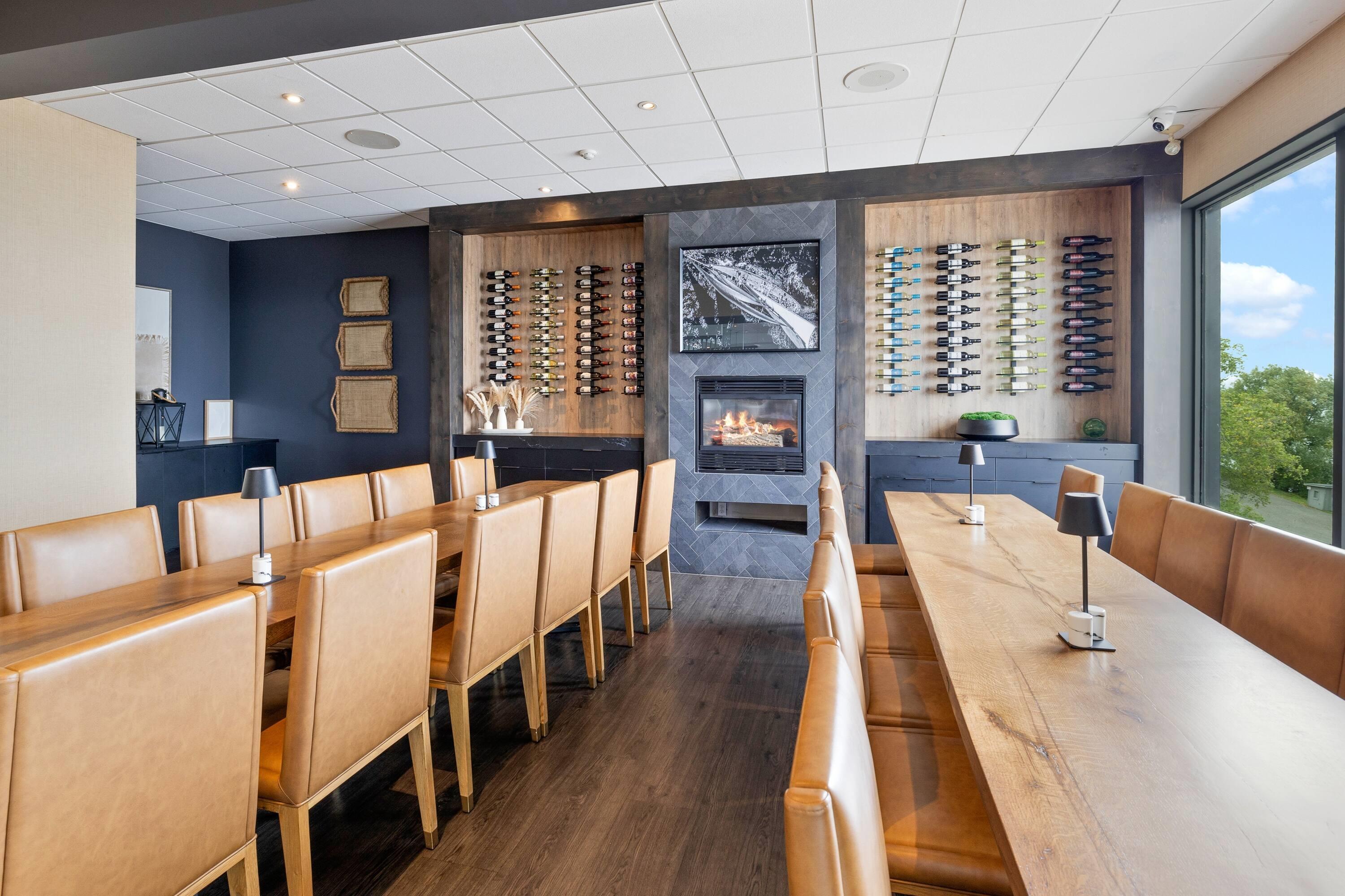 Restaurant Ramada by Wyndham Jordan/Beacon Harbourside Resort