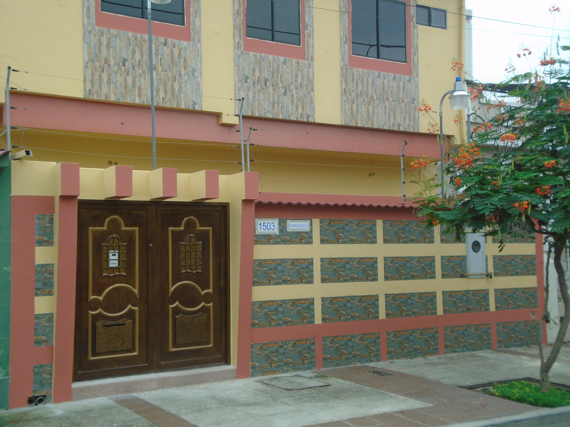 Vista Exterior Hotel Simmonds Guayaquil