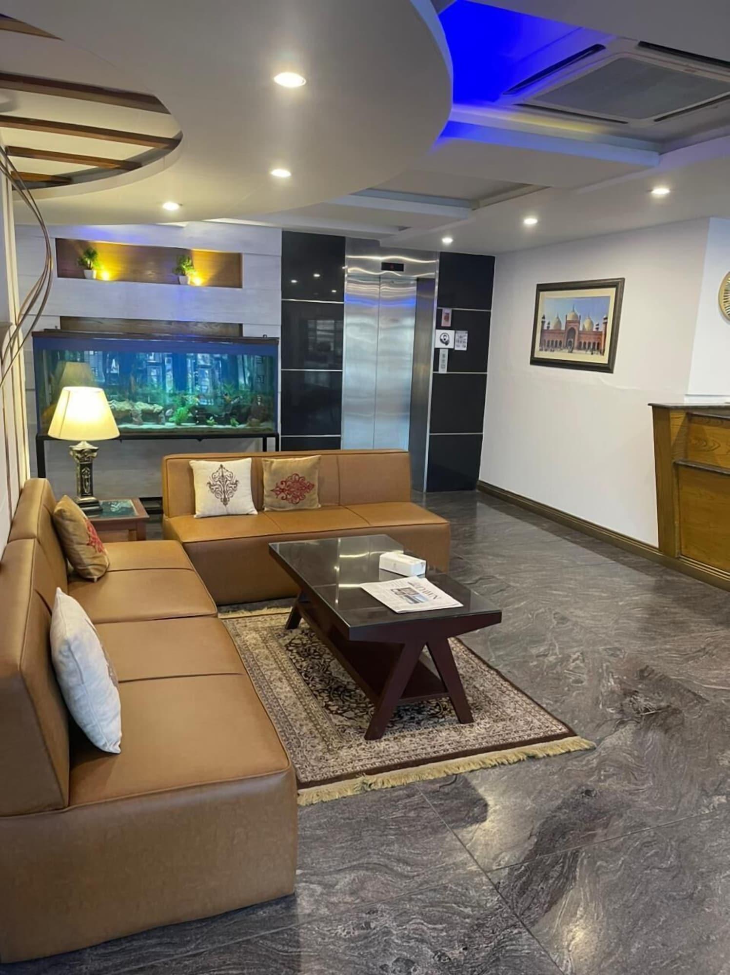 Vista Lobby Faletti's Express Hotel
