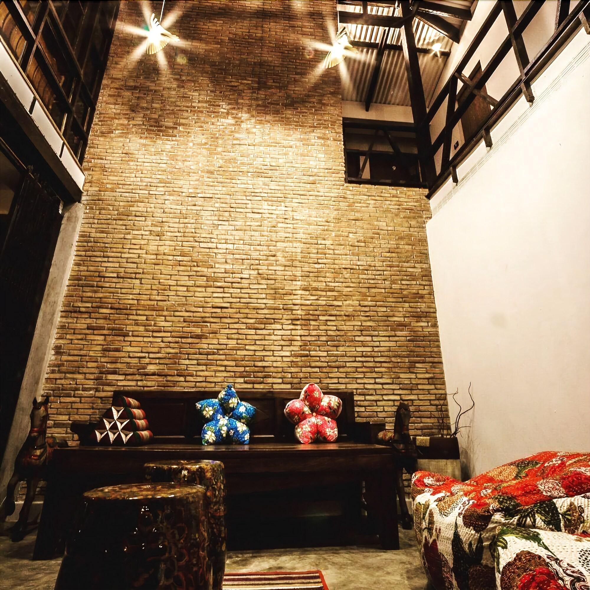 Instalaciones Recreativas Niwas Ayutthaya