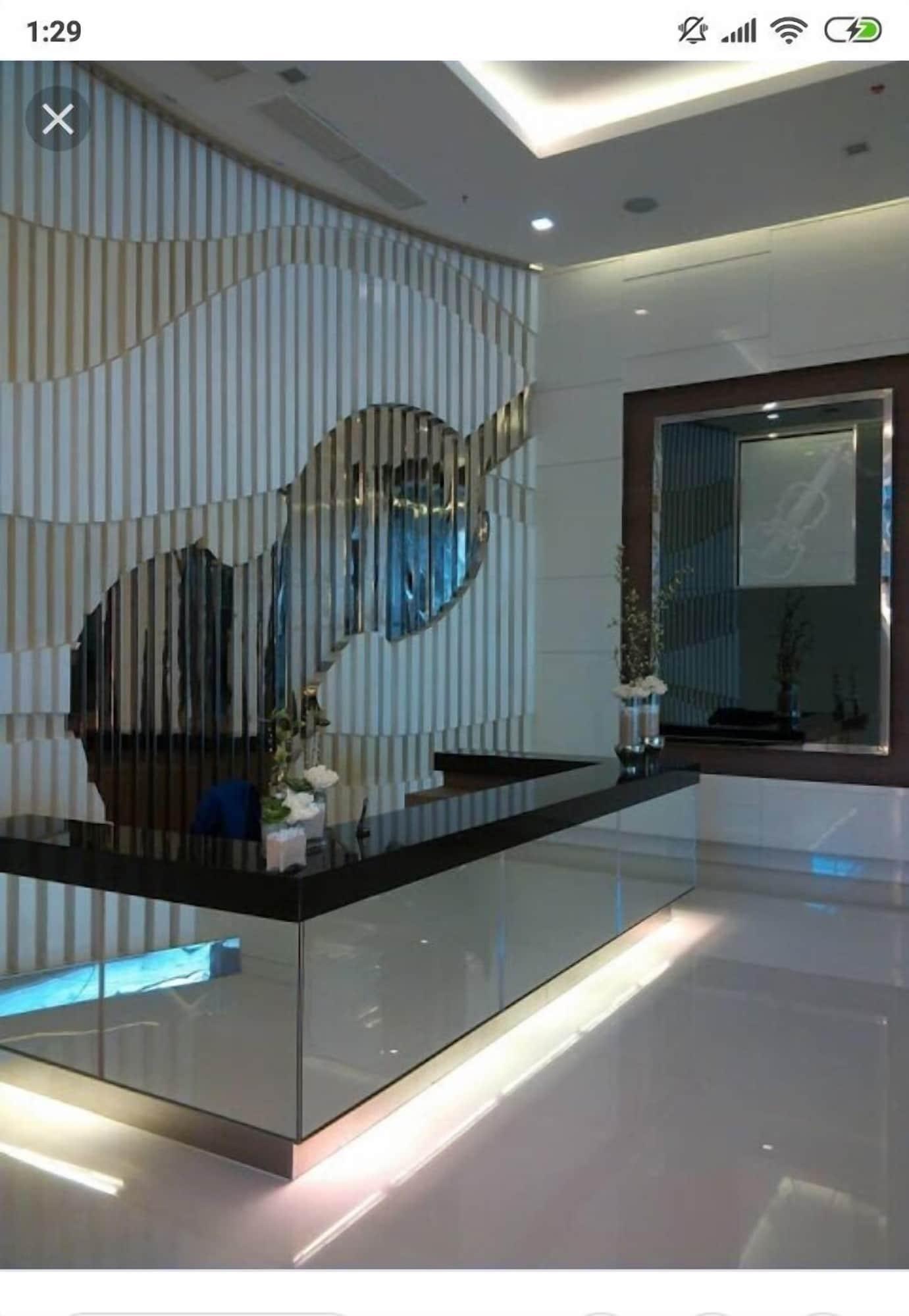 Vista Lobby Haven Suite at Jazz
