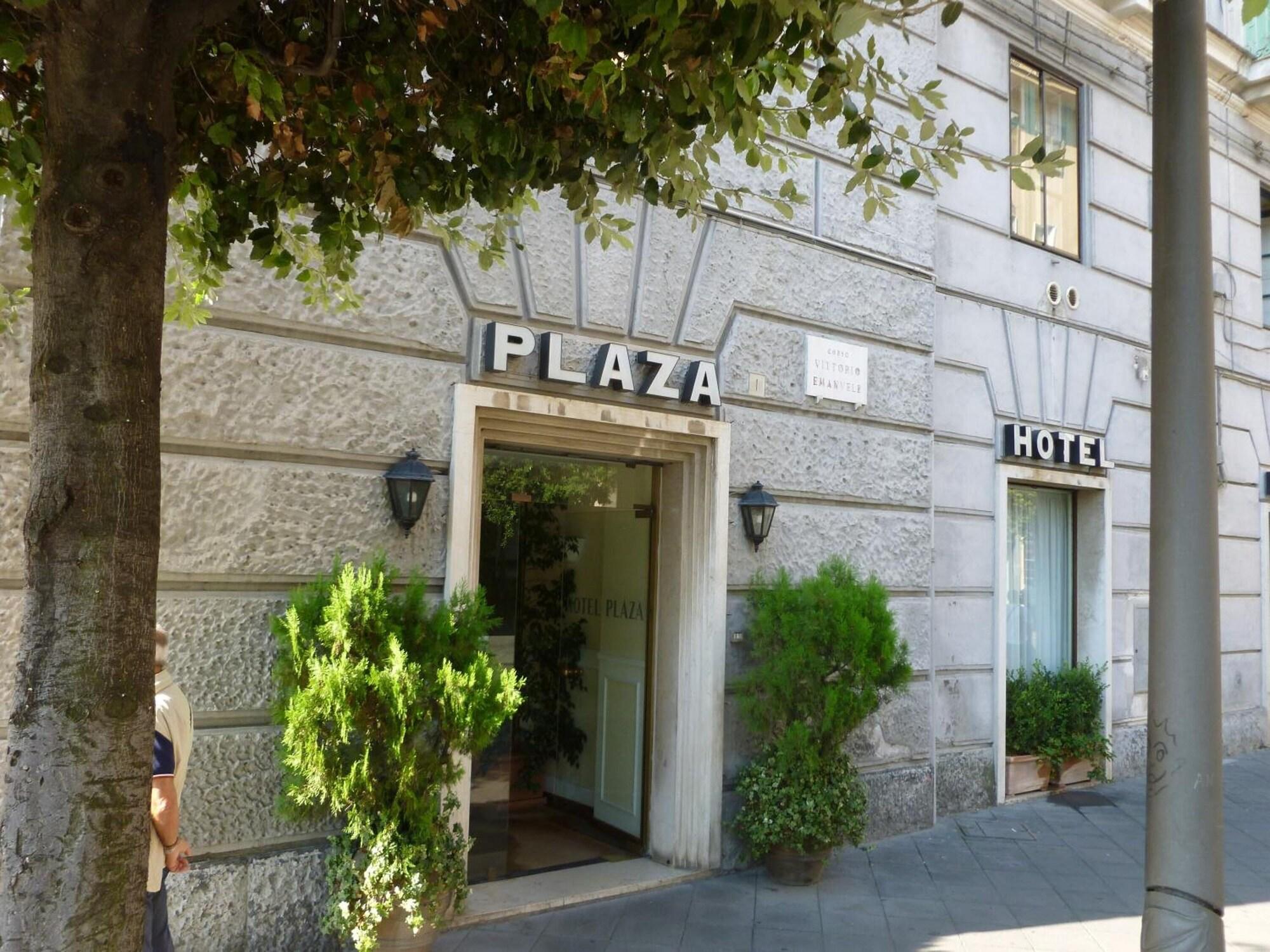 Vista Exterior Hotel Plaza