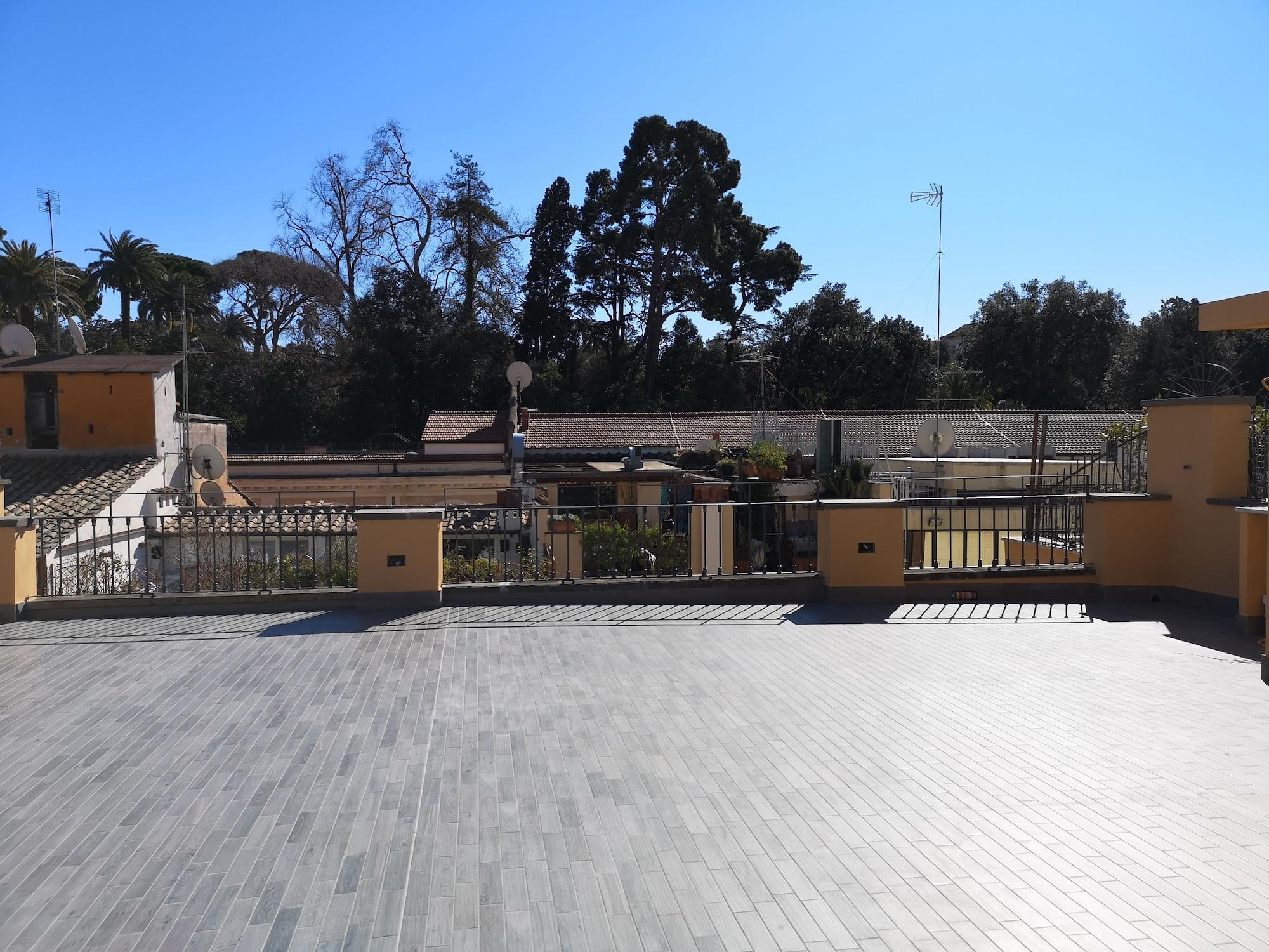 Vista Exterior President Gardens