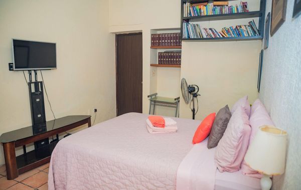Casa con Encanto Centro Mazatlan 4 Rec - Hoteles cerca de Playa Isla de la Piedra en Mazatlán