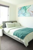 Alquiler Vacacional - Stylish 2BR Holiday Apartment in Findon
8min to the AirPort, 1min walk to shops.