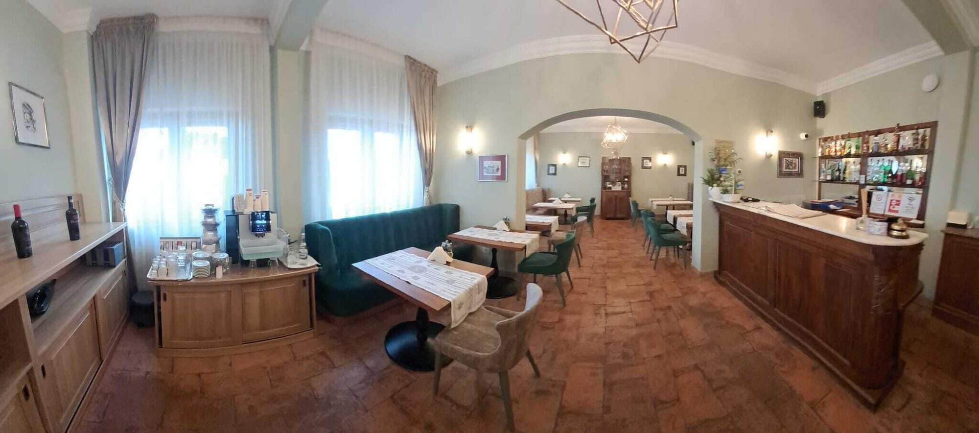 Restaurant Pensiunea Casa Cranta