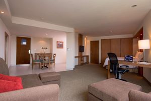 Alojamiento - Hampton Inn by Hilton Guadalajara/Expo