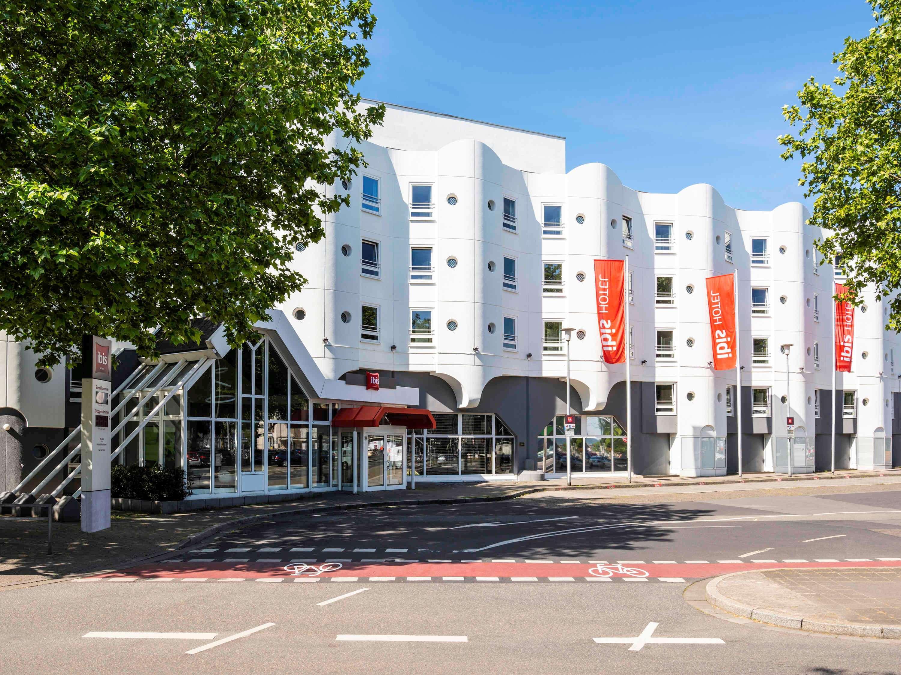 Vista Exterior ibis Heidelberg Hauptbahnhof
