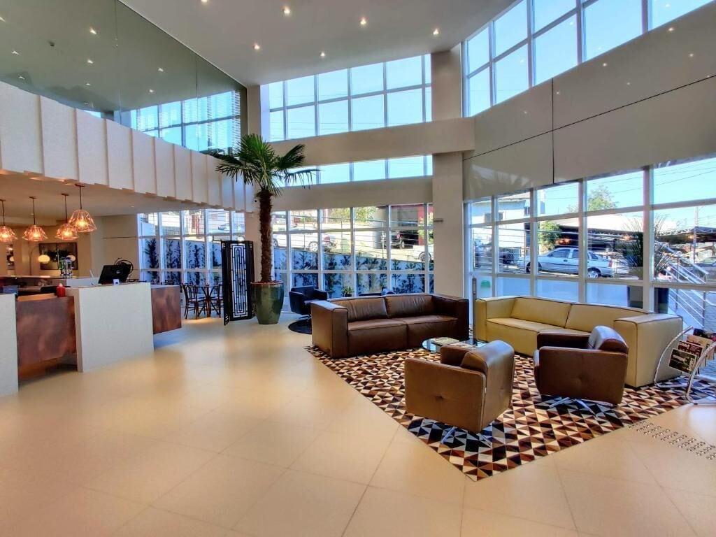 Vista Lobby Mogano Express Hotel