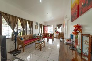 Alquiler Vacacional - Sleeps up to 8 , additional 6 dollars  fee  over 8  bungalow house.