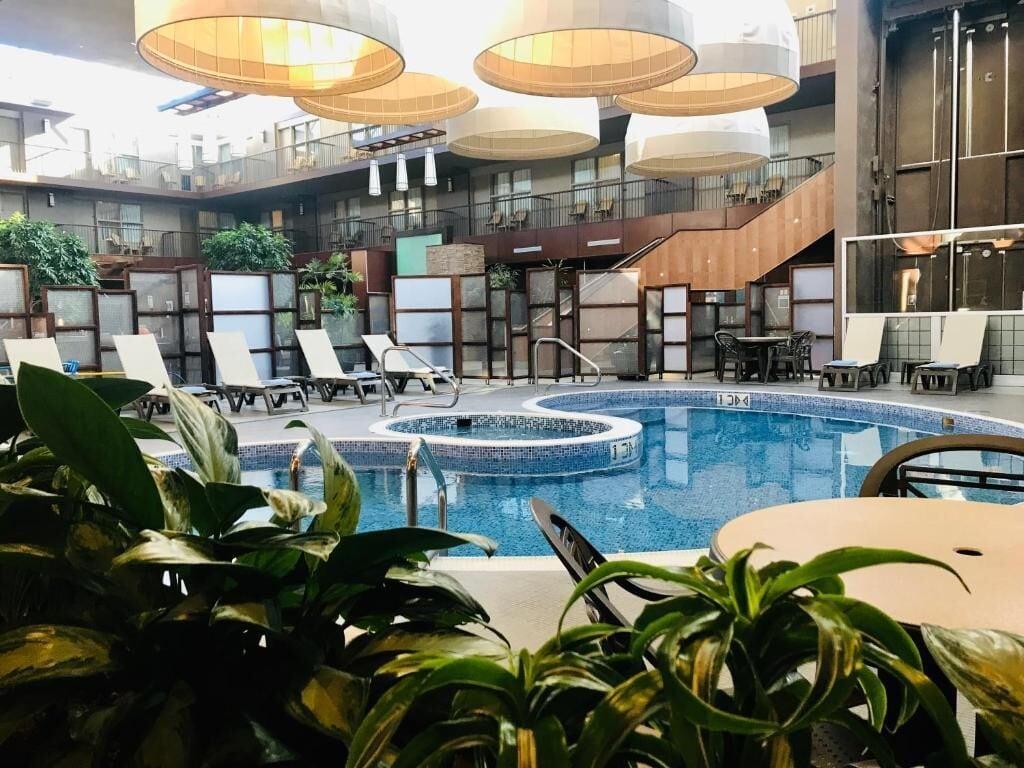 Spa Delta Hotels by Marriott Calgary South