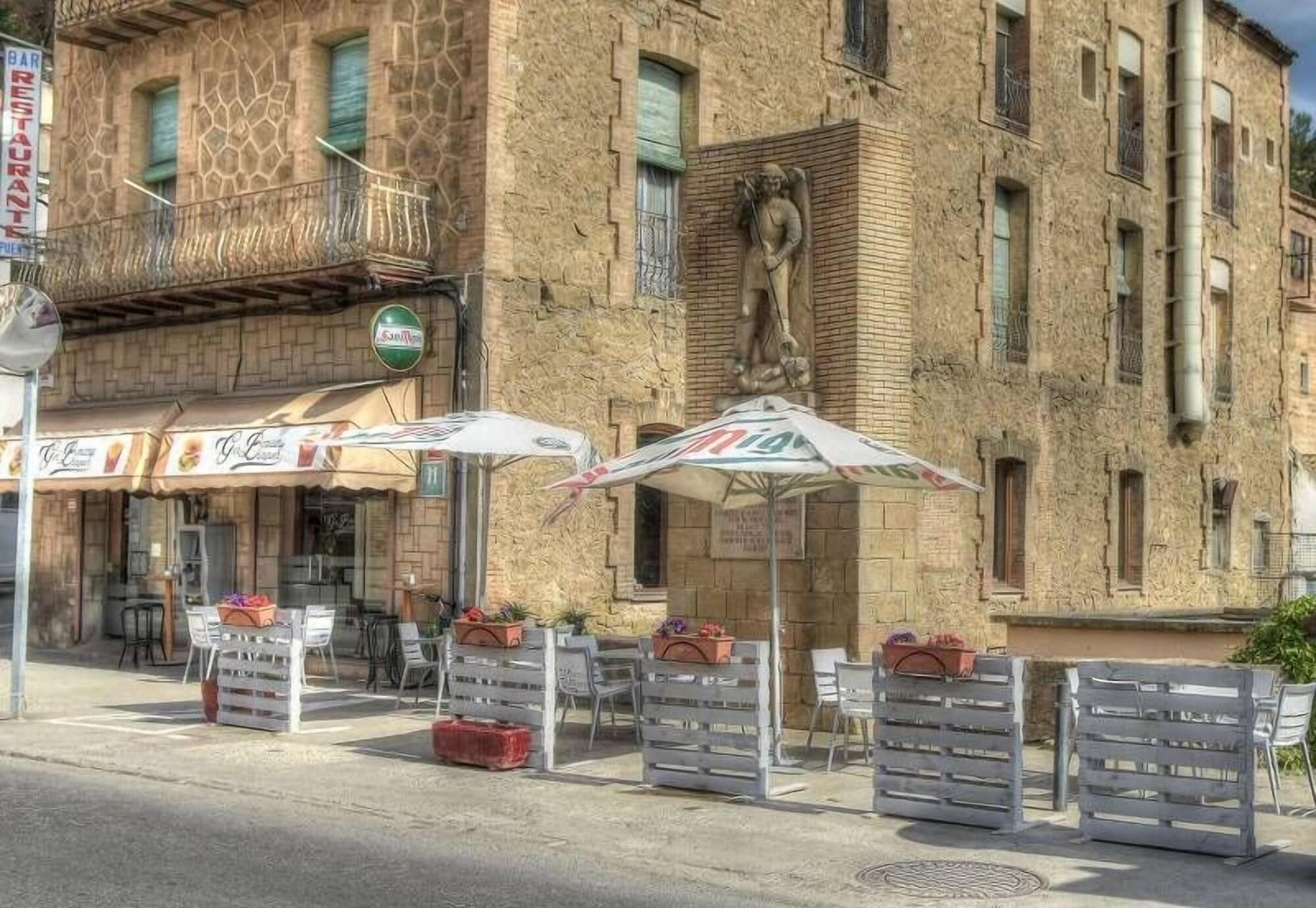 Bar/Salón Hostal Sant Miquel