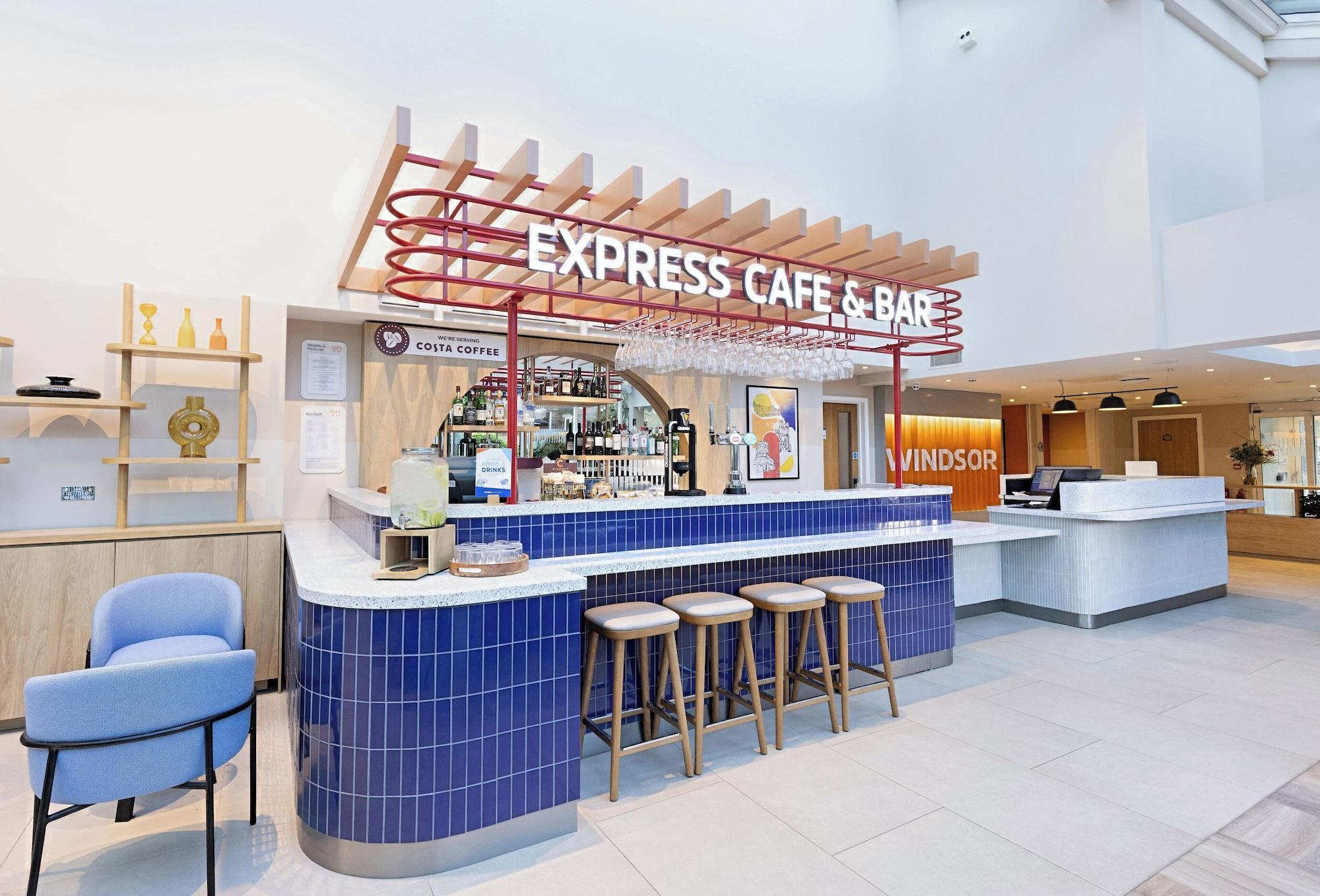 Bar/Salón Holiday Inn Express Windsor by IHG