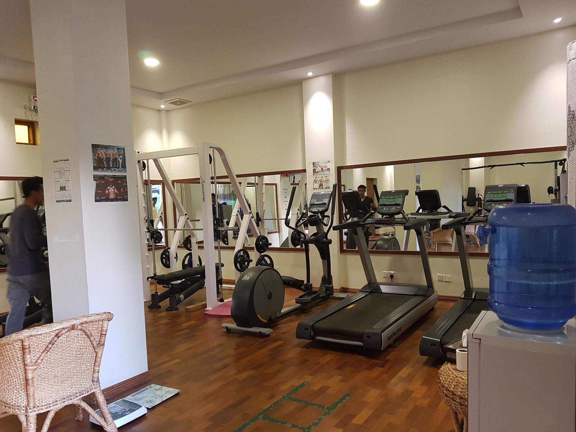 Gimnasio Famous Hotel Bagan