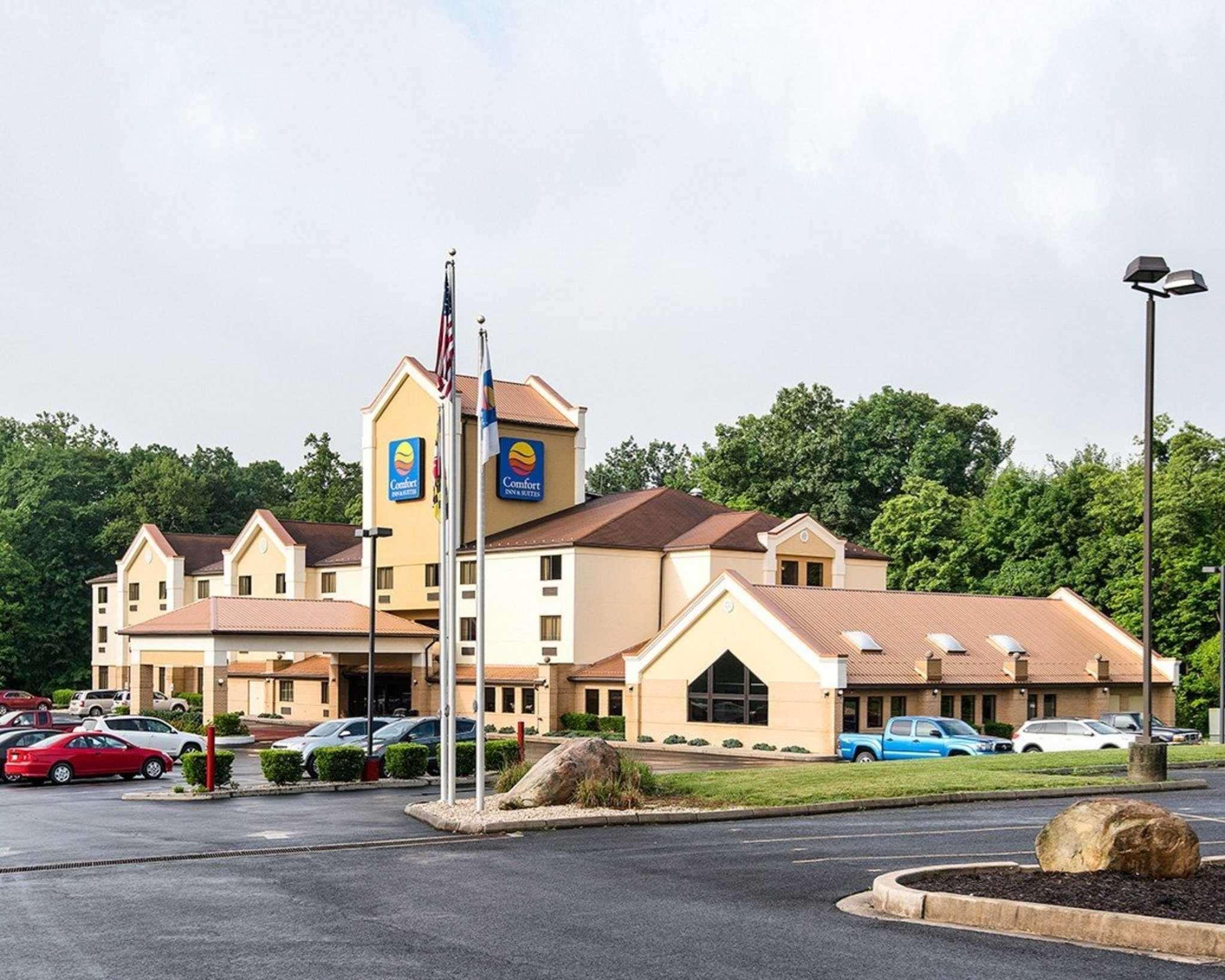 Vista Exterior Comfort Inn & Suites LaVale - Cumberland