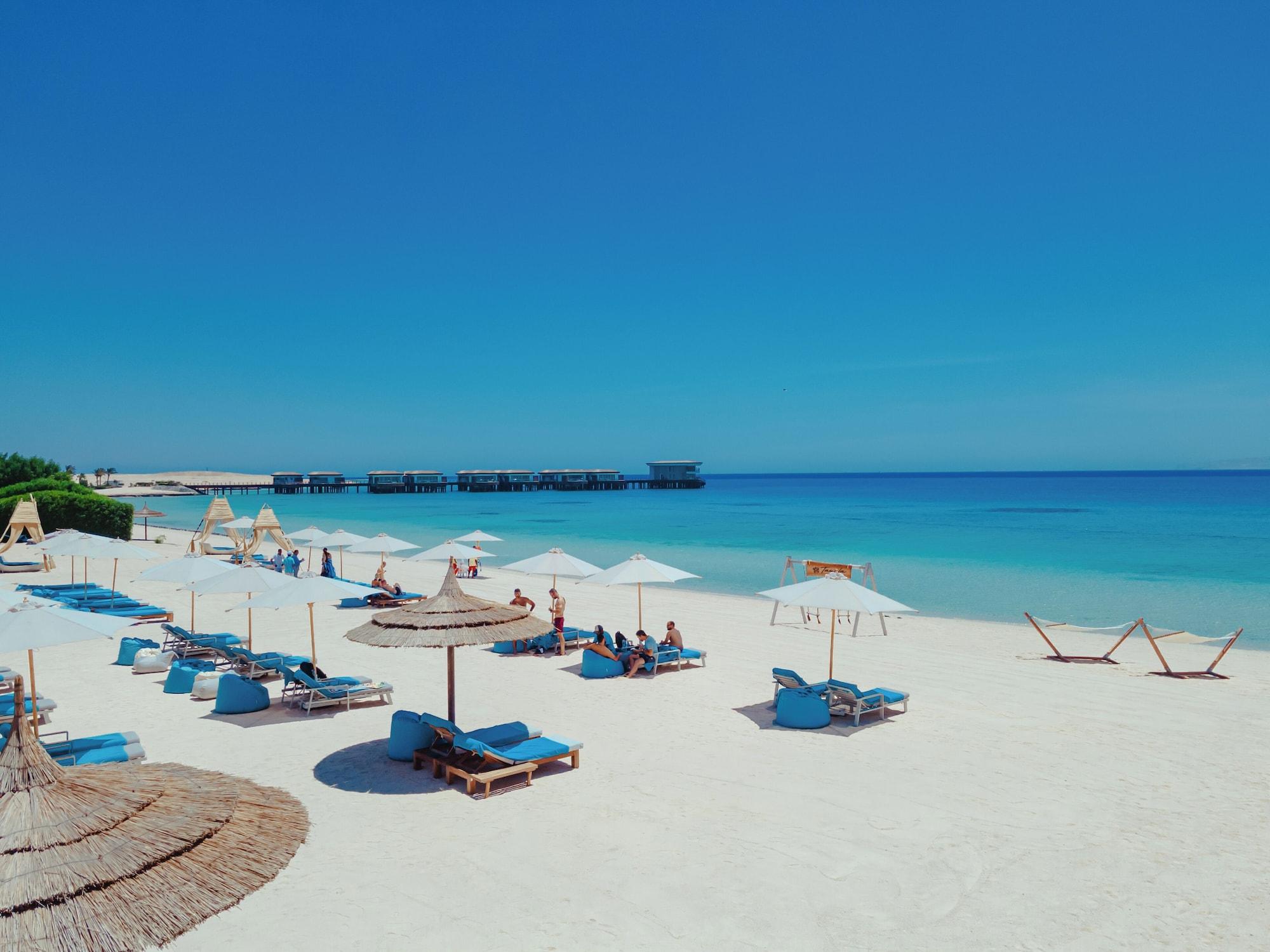 Playa Tawila Island Resort