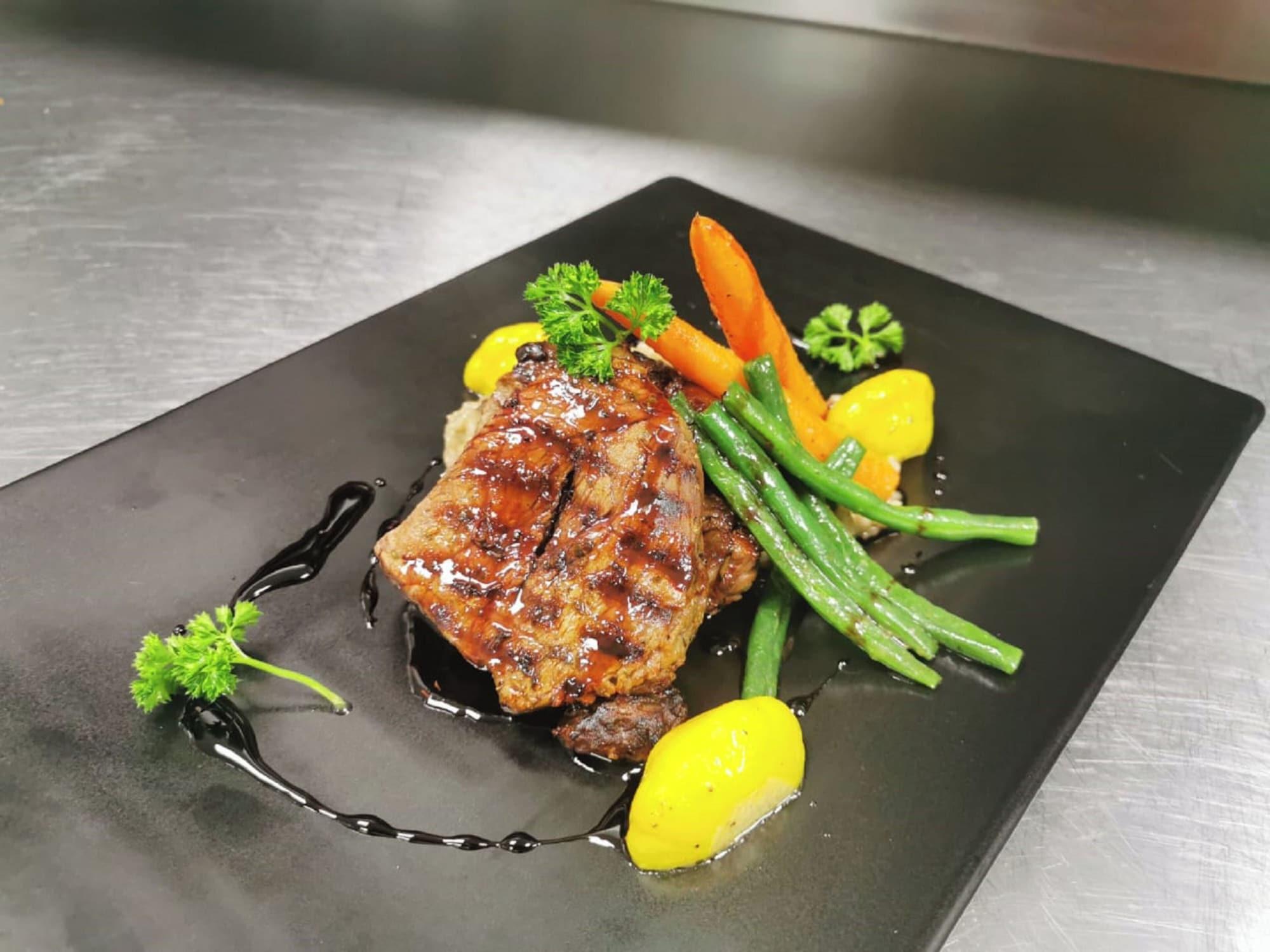 Restaurant Abelana River Lodge