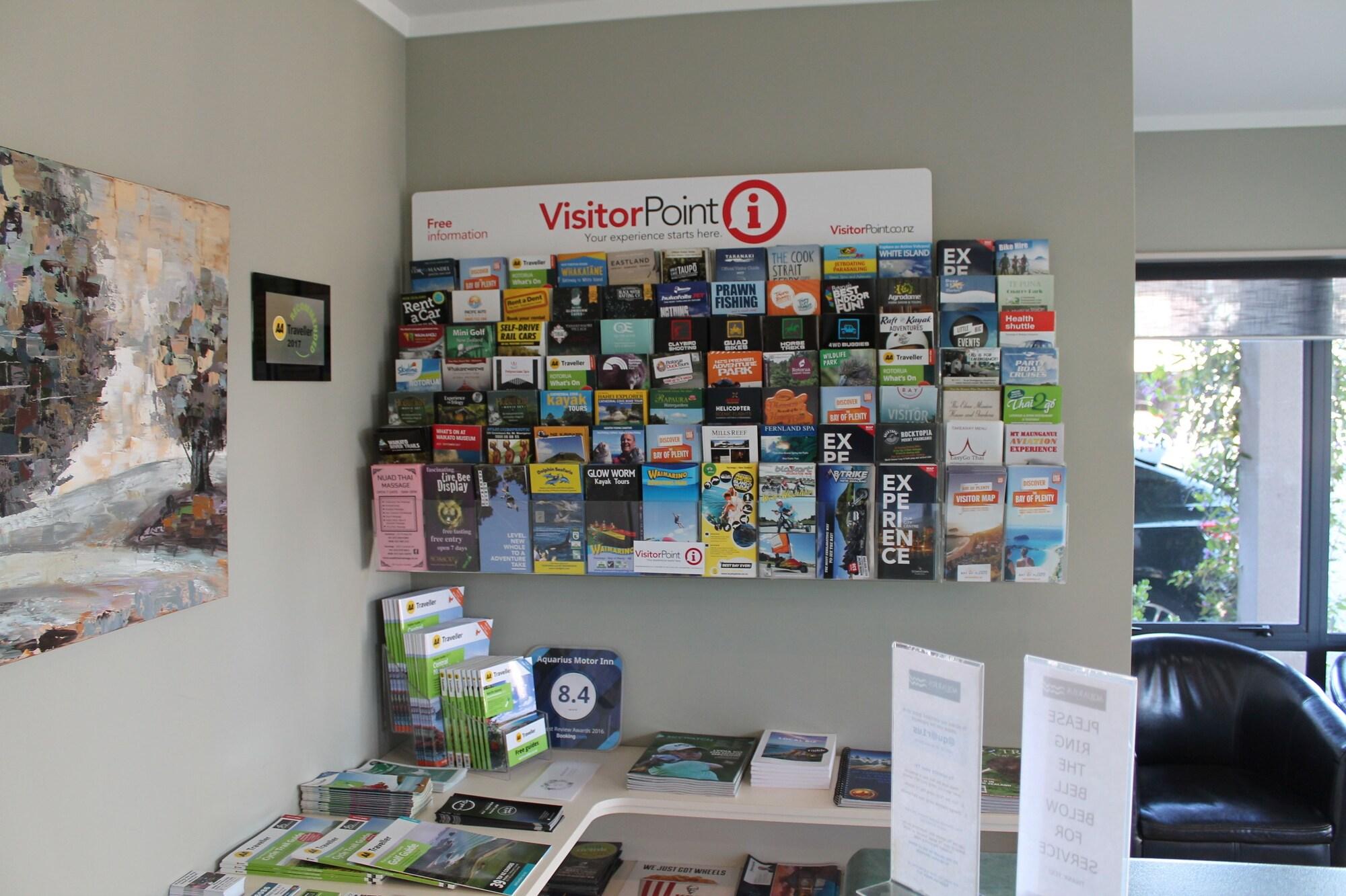 Vista Lobby Aquarius Motor Inn
