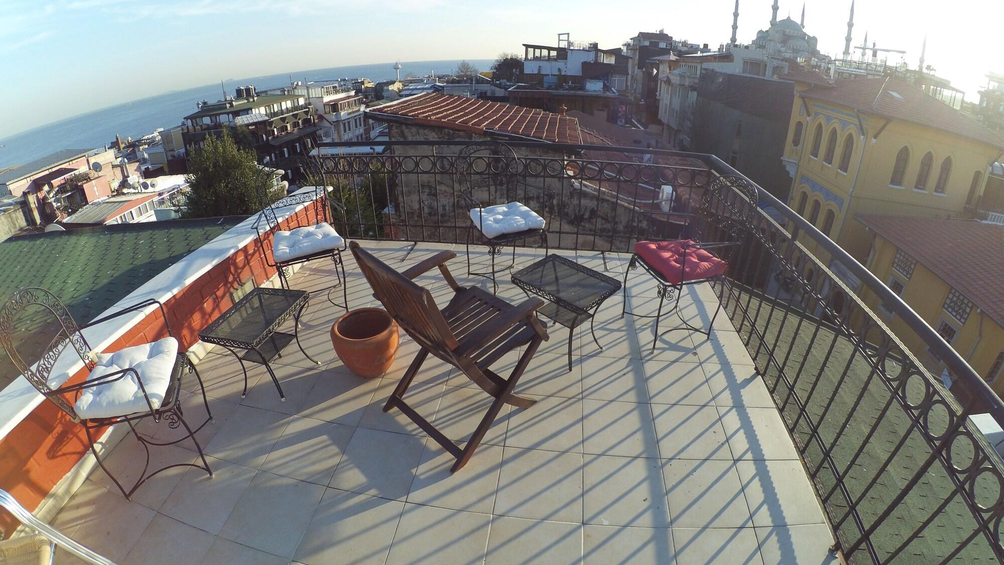 Comodidades del Alojamiento Berk Guesthouse - 'Grandma's House'