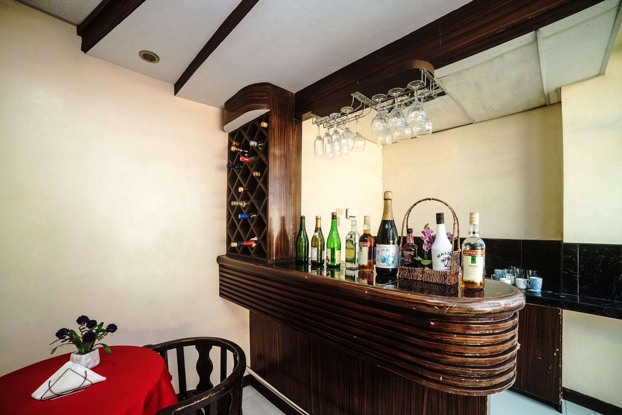 Bar/Salón Peach Tree Lodge